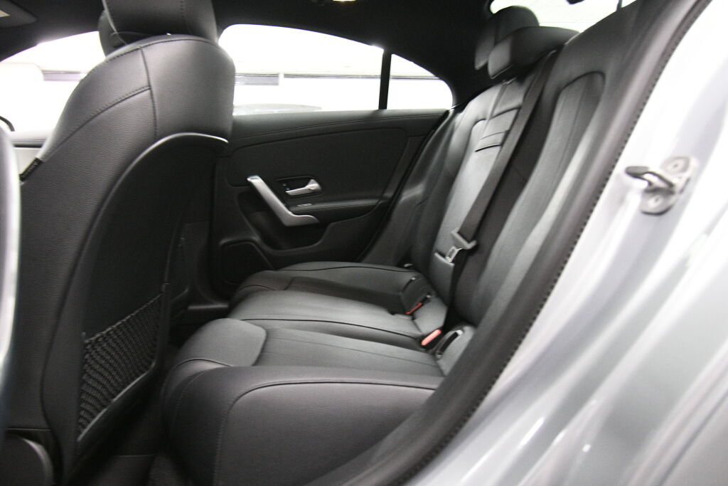 Used 2025 Mercedes-Benz CLA 250 4MATIC image 23