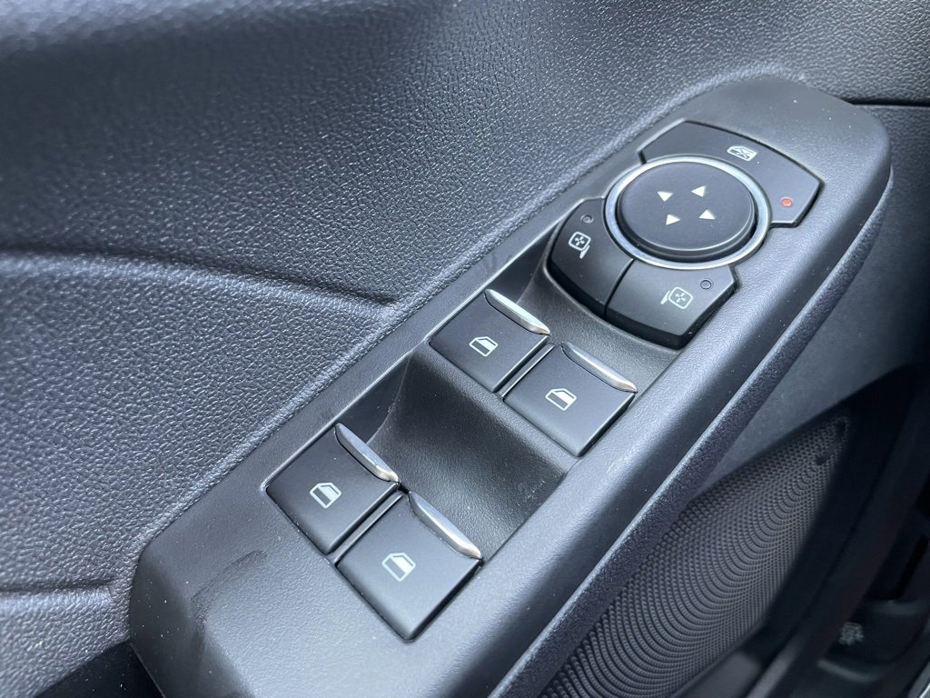 Used 2022 Ford Escape SE image 24