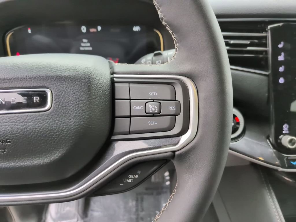 Used 2026 Jeep Grand Wagoneer Limited image 26