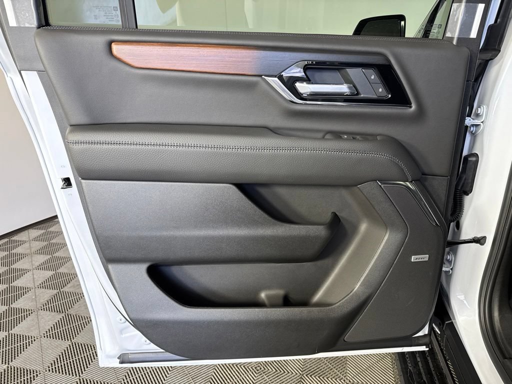 New 2026 GMC Yukon XL Denali w/ Denali Reserve Package AWD/4WD image 30