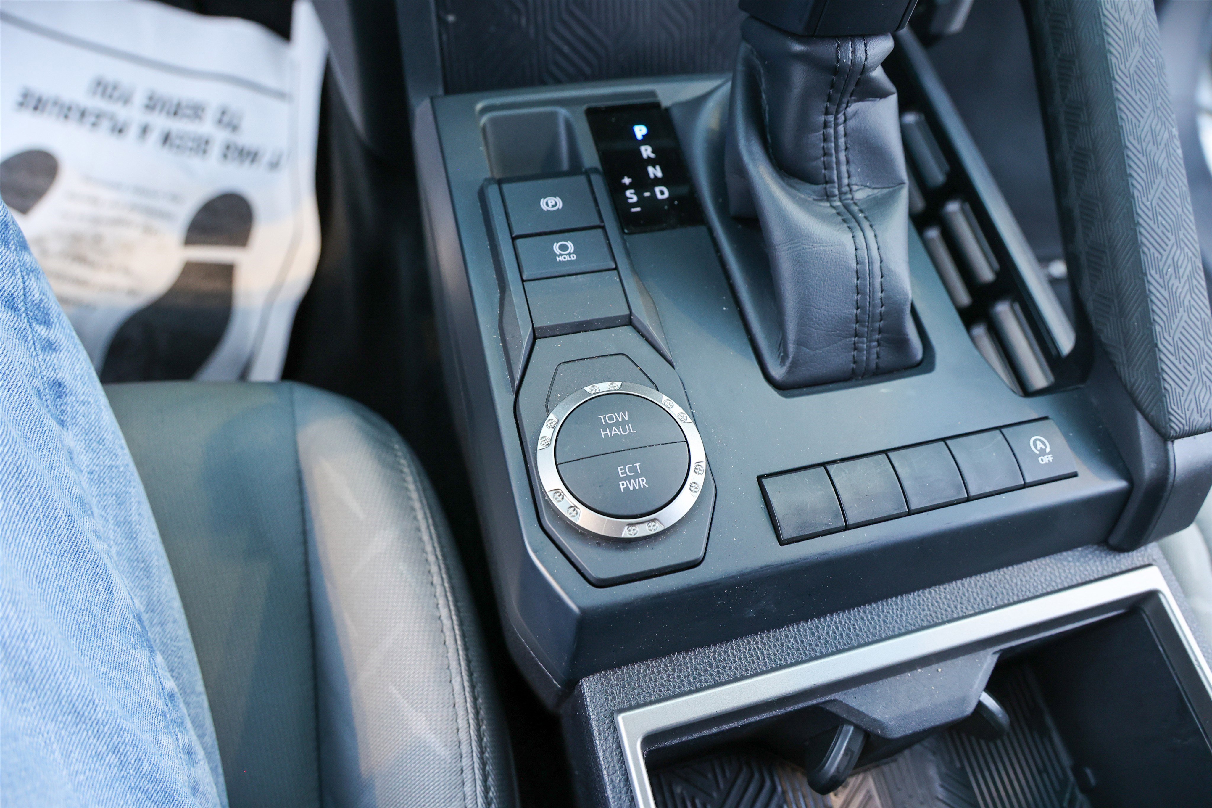 Certified 2025 Toyota Tacoma SR5 image 27