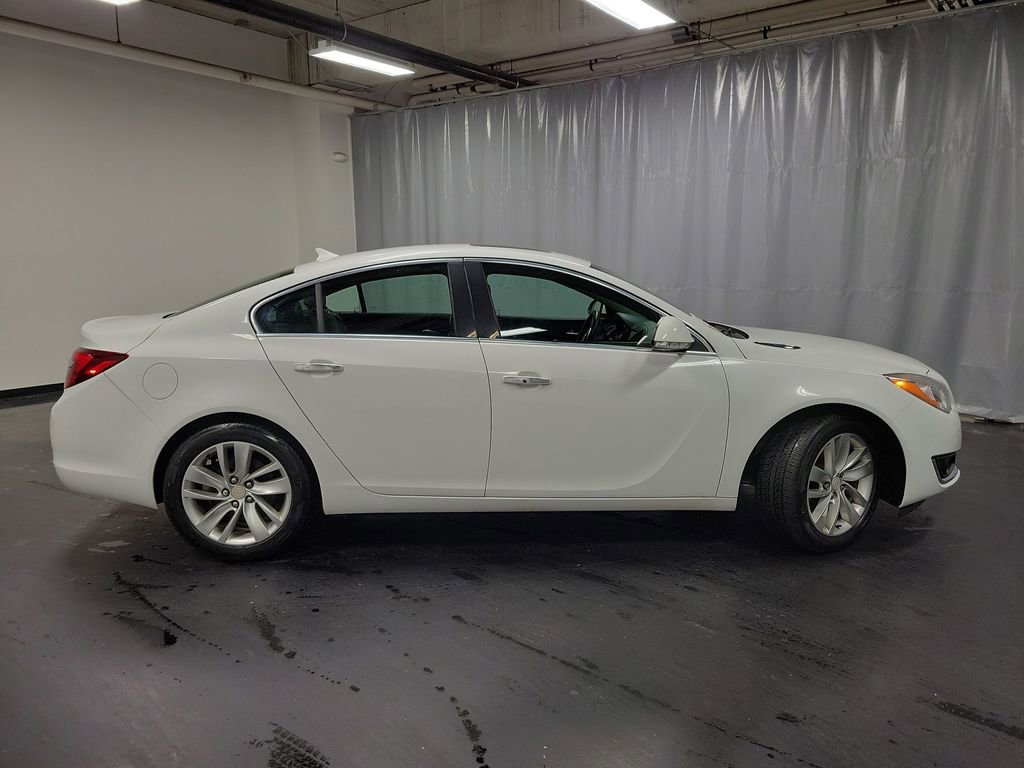 Used 2014 Buick Regal Premium image 9