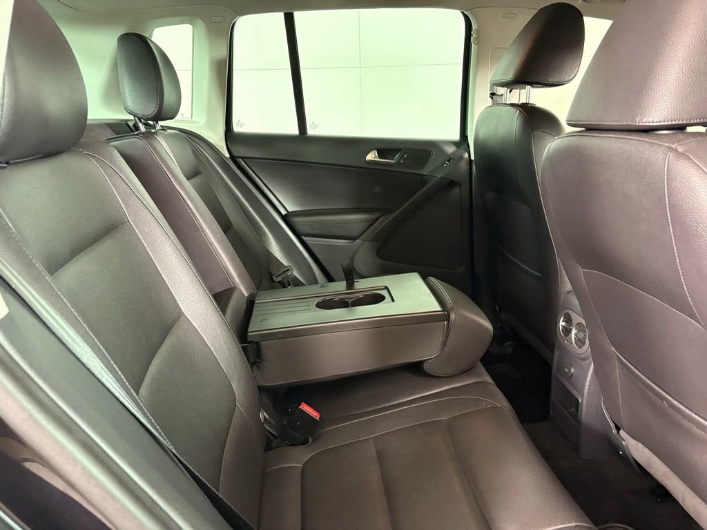 Used 2017 Volkswagen Tiguan Wolfsburg Edition image 16