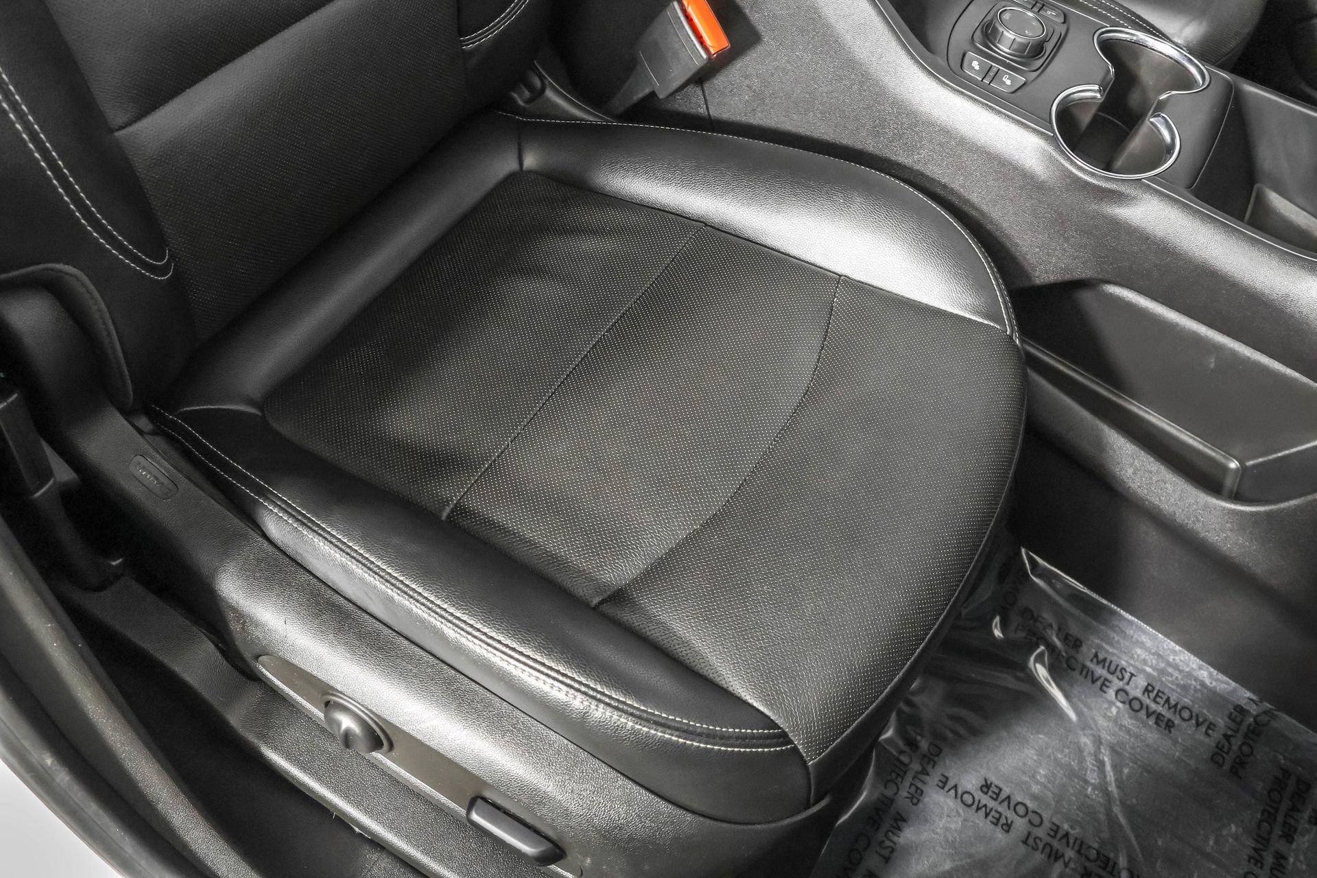 Used 2023 GMC Terrain SLT image 46