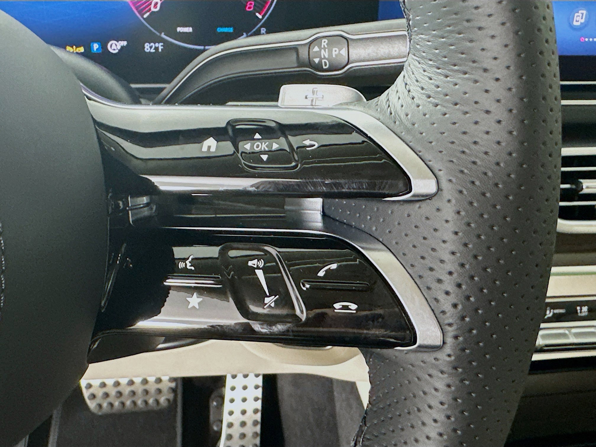 Certified 2026 Mercedes-Benz GLS 450 4MATIC image 13