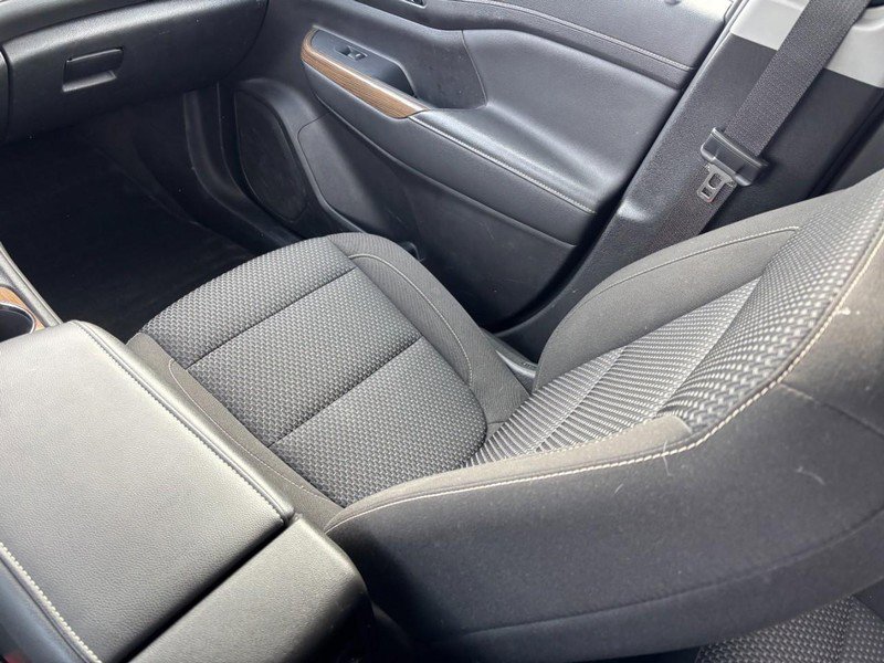 Certified 2023 GMC Acadia SLE w/ Driver Convenience Package image 15