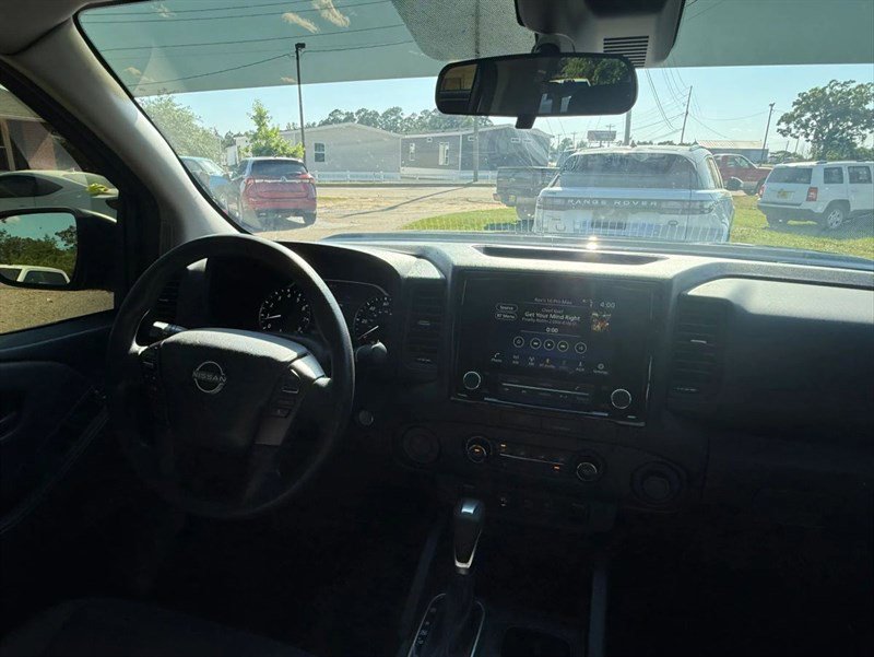 Used 2022 Nissan Frontier S w/ Technology Package RWD image 28