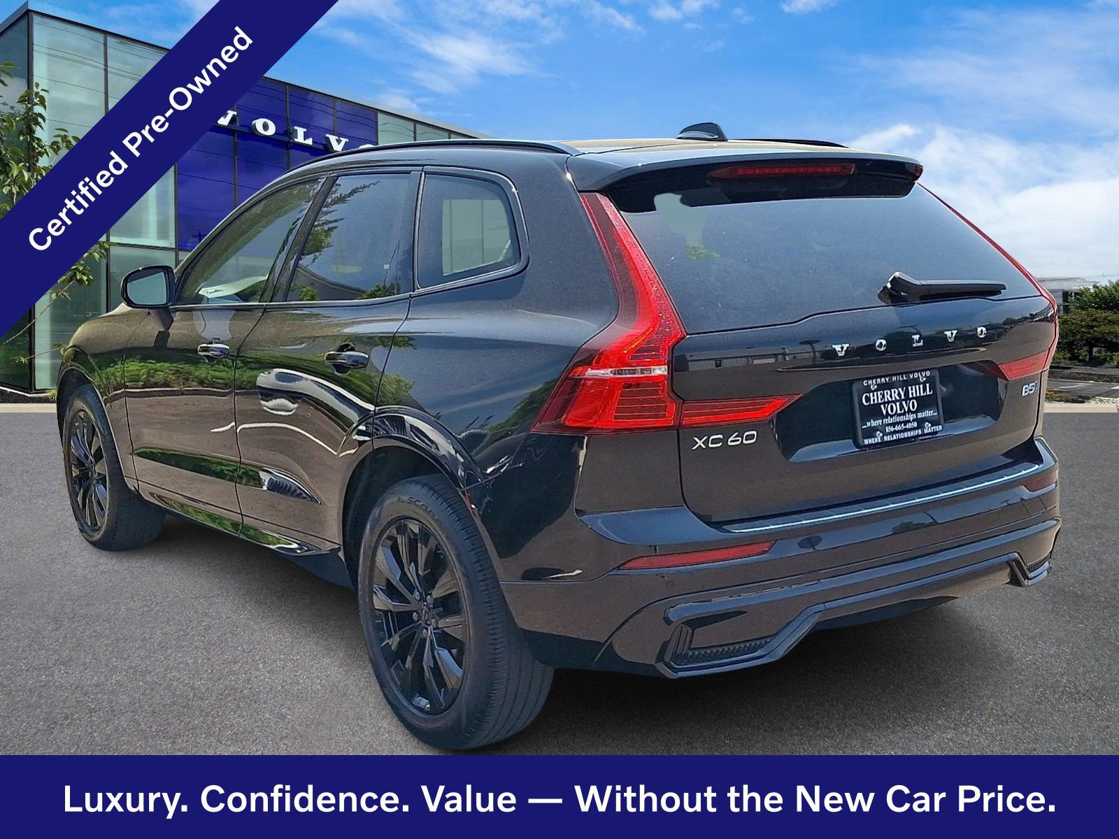 Certified 2025 Volvo XC60 B5 Core AWD/4WD image 5