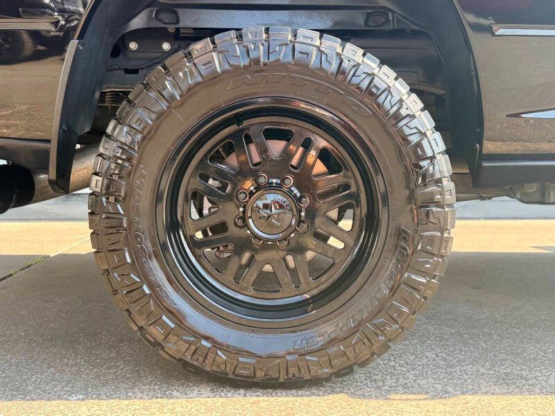 Used 2024 RAM 2500 Laramie w/ Night Edition image 12