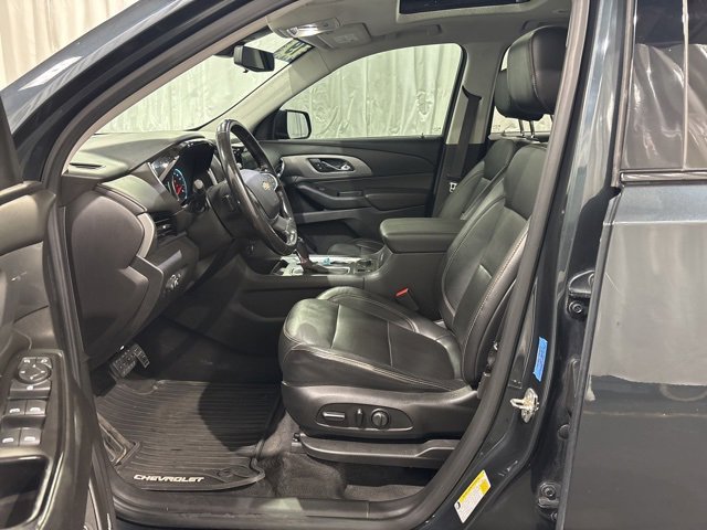 Used 2019 Chevrolet Traverse RS w/ LPO, 'HIT The Road' Package image 9