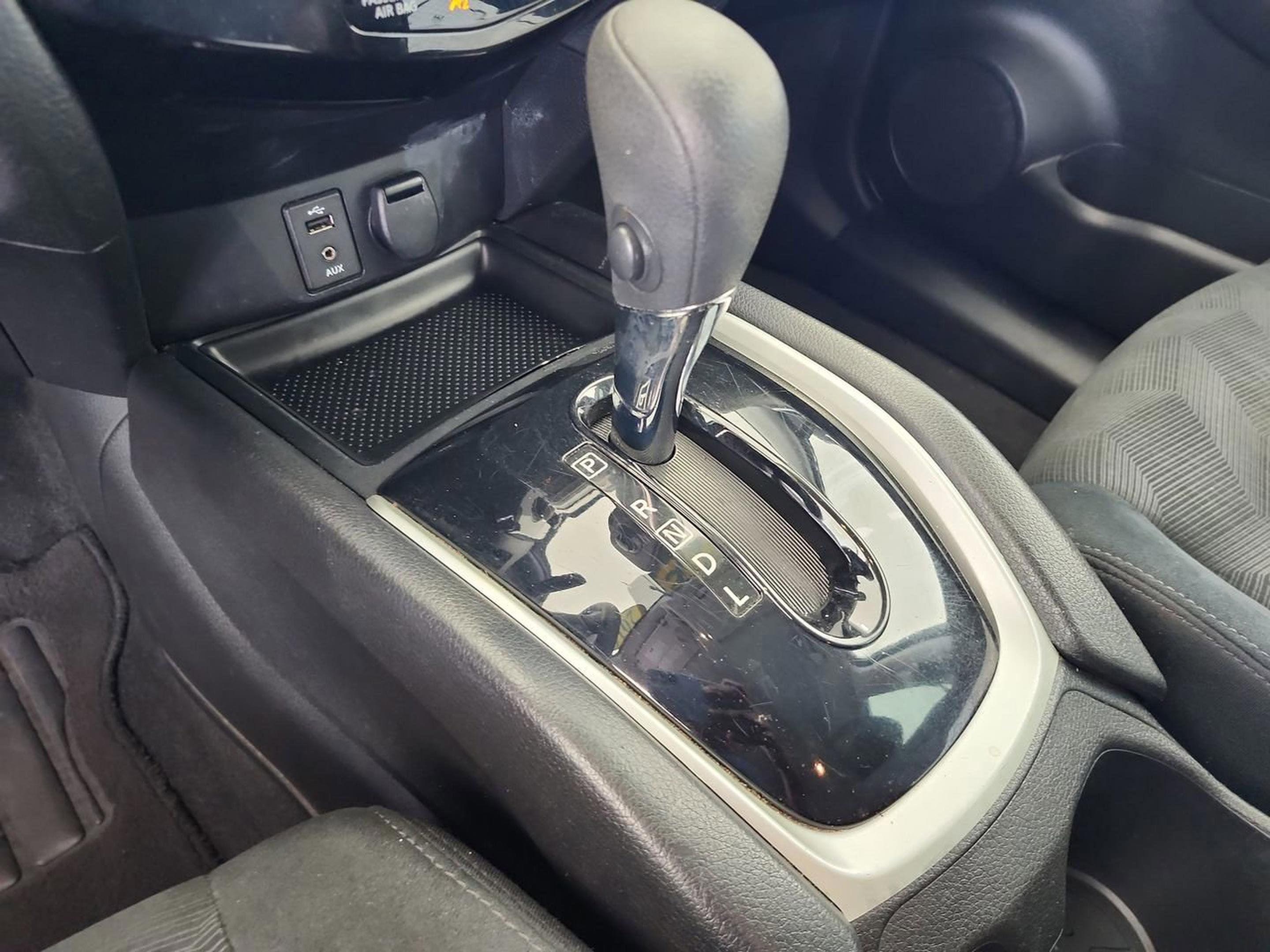 Used 2016 Nissan Rogue S FWD image 15