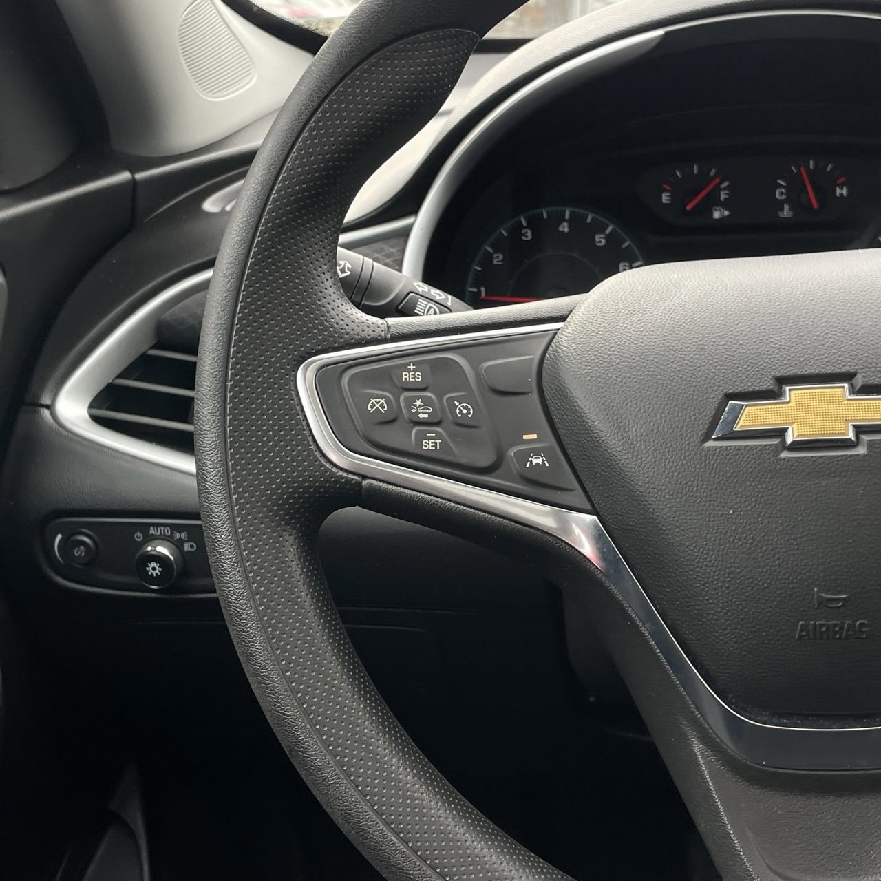 Used 2024 Chevrolet Malibu LT image 14