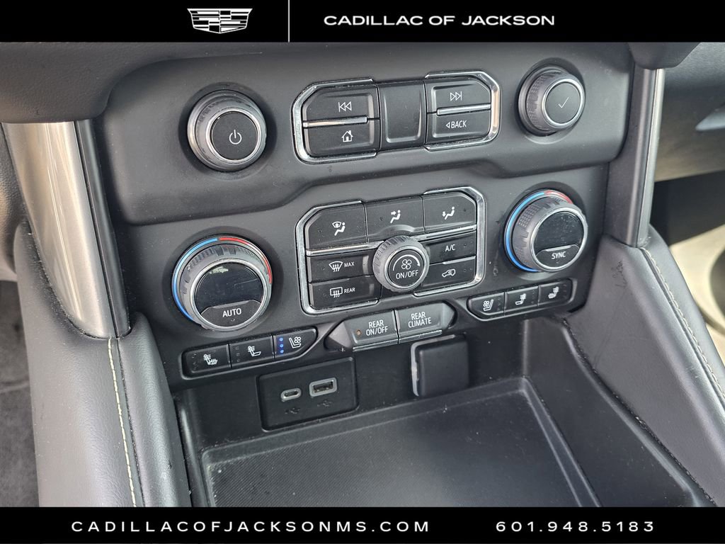 Used 2023 Chevrolet Suburban Premier image 15