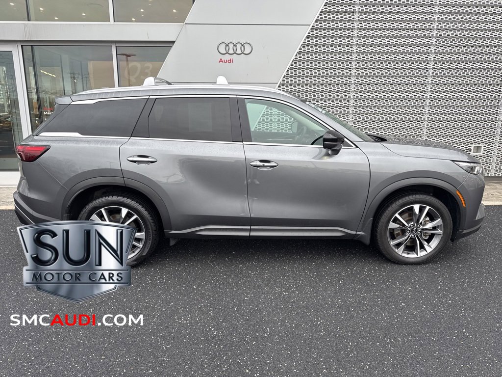 Used 2023 INFINITI QX60 Luxe w/ Cargo Package image 2