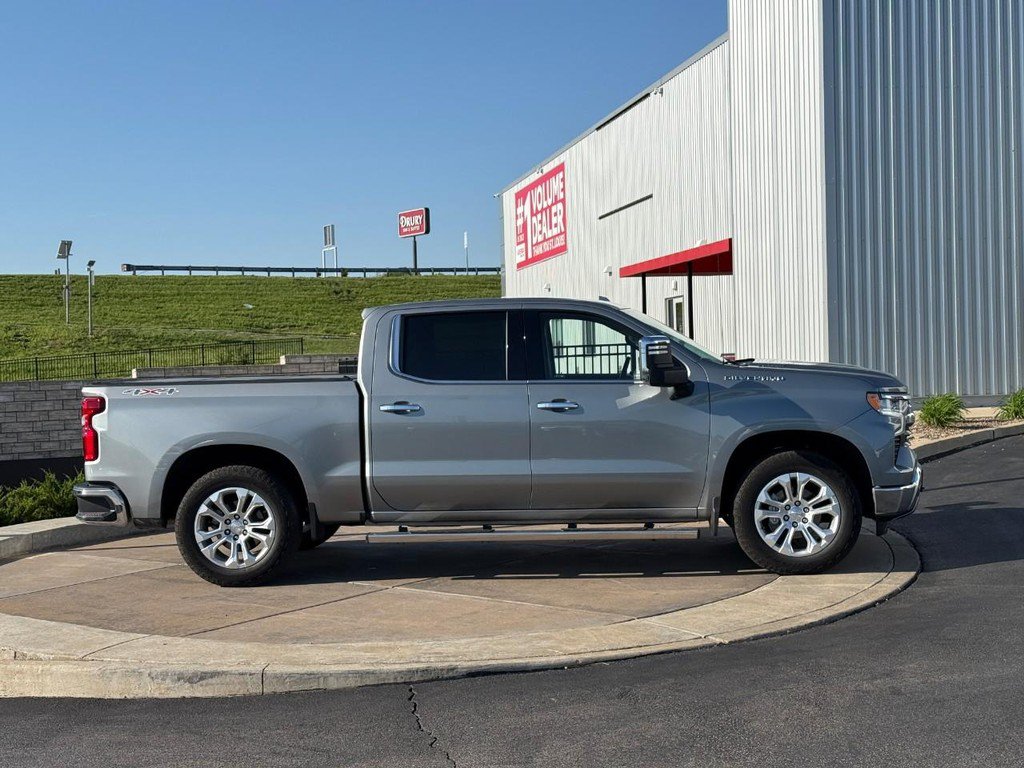 Used 2024 Chevrolet Silverado 1500 LTZ w/ Max Trailering Package AWD/4WD image 2