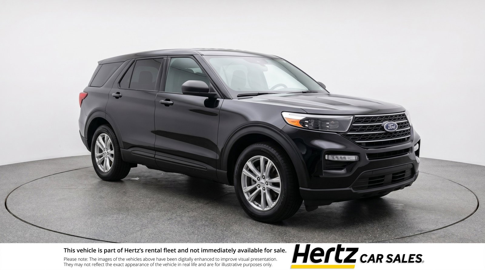 Used 2024 Ford Explorer XLT w/ Equipment Group 202A RWD image 1