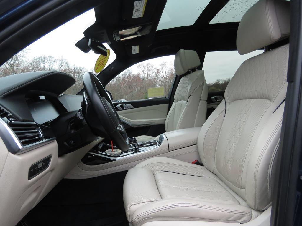 Used 2019 BMW X7 xDrive50i w/ M Sport Package AWD/4WD image 10