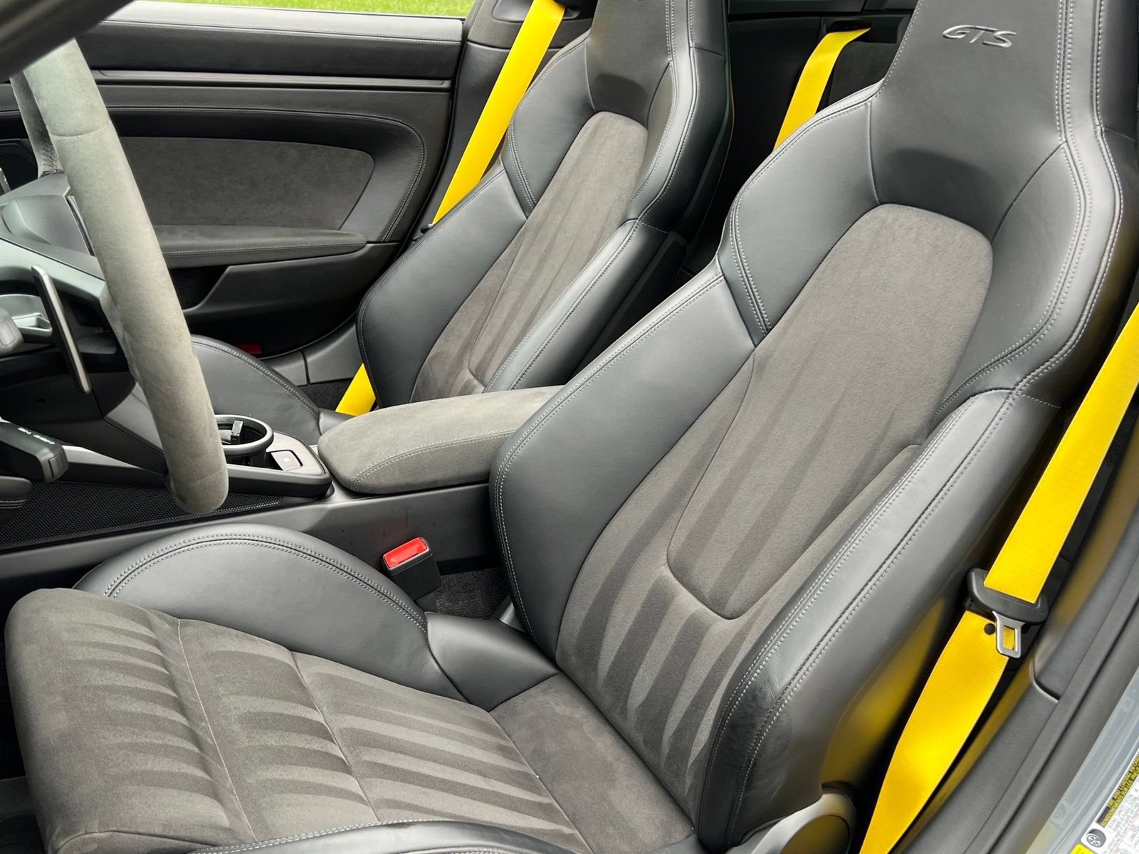 Certified 2024 Porsche 911 Targa 4 GTS AWD/4WD image 5