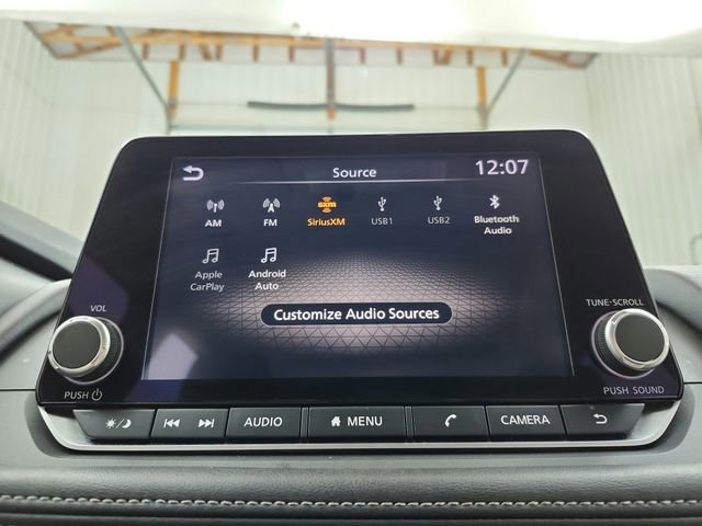 Used 2025 Nissan Rogue SV w/ SV Premium Package image 31