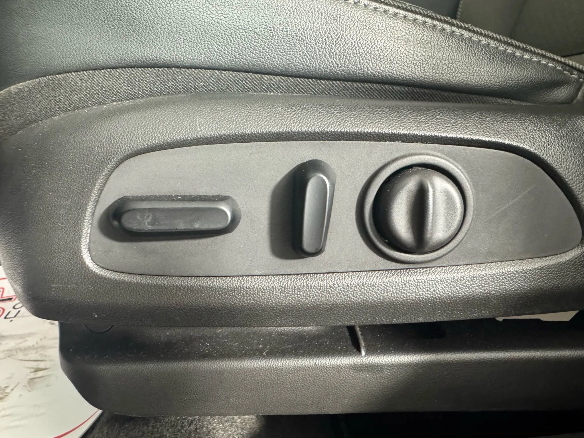 Used 2021 Buick Encore GX Preferred w/ Cold Weather Comfort Package image 33