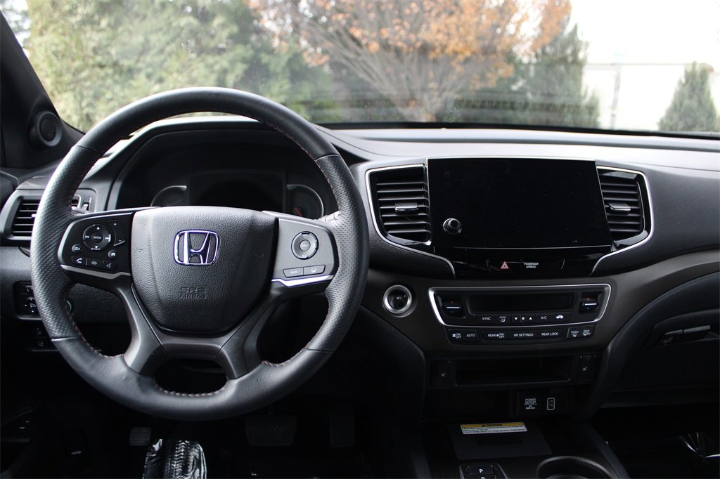 Used 2022 Honda Pilot TrailSport image 18