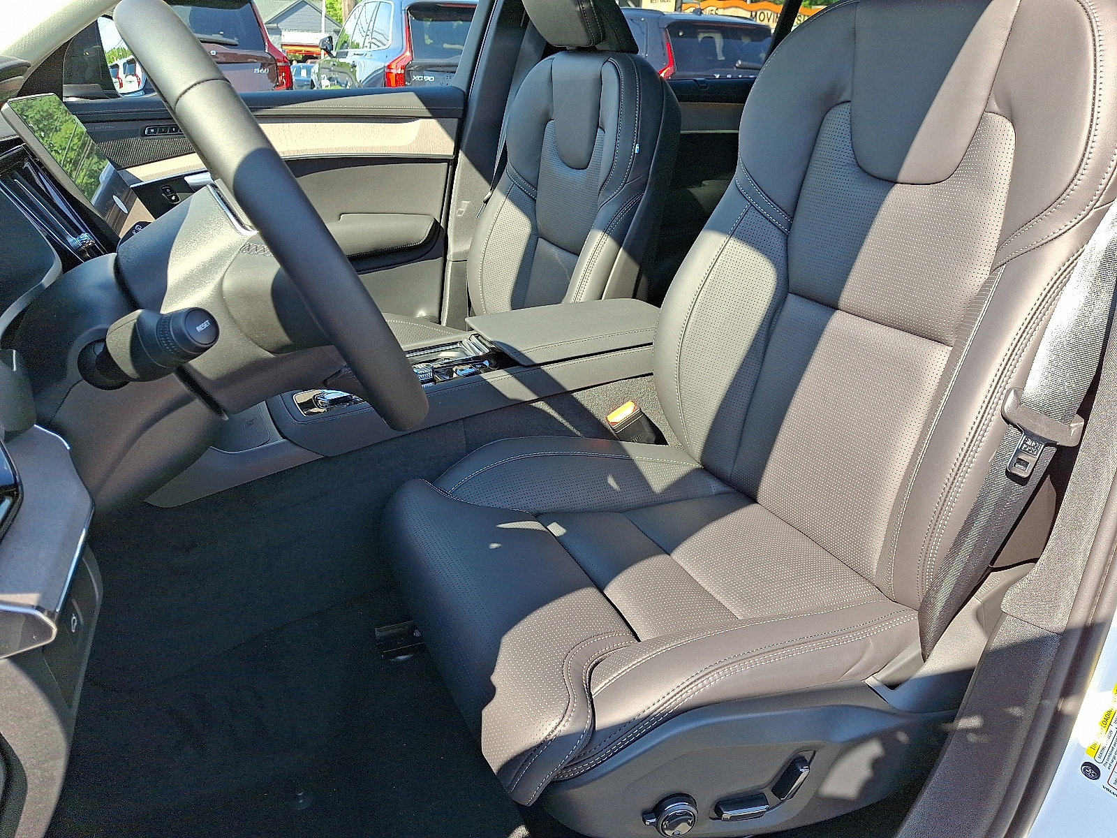 New 2026 Volvo XC90 B6 Ultra w/ Protection Package Premier image 10