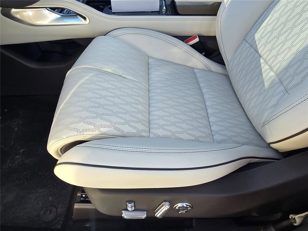 New 2026 Lincoln Nautilus Black Label AWD/4WD image 18