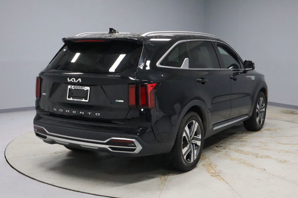Used 2022 Kia Sorento EX w/ Panoramic Sunroof Package AWD/4WD image 12