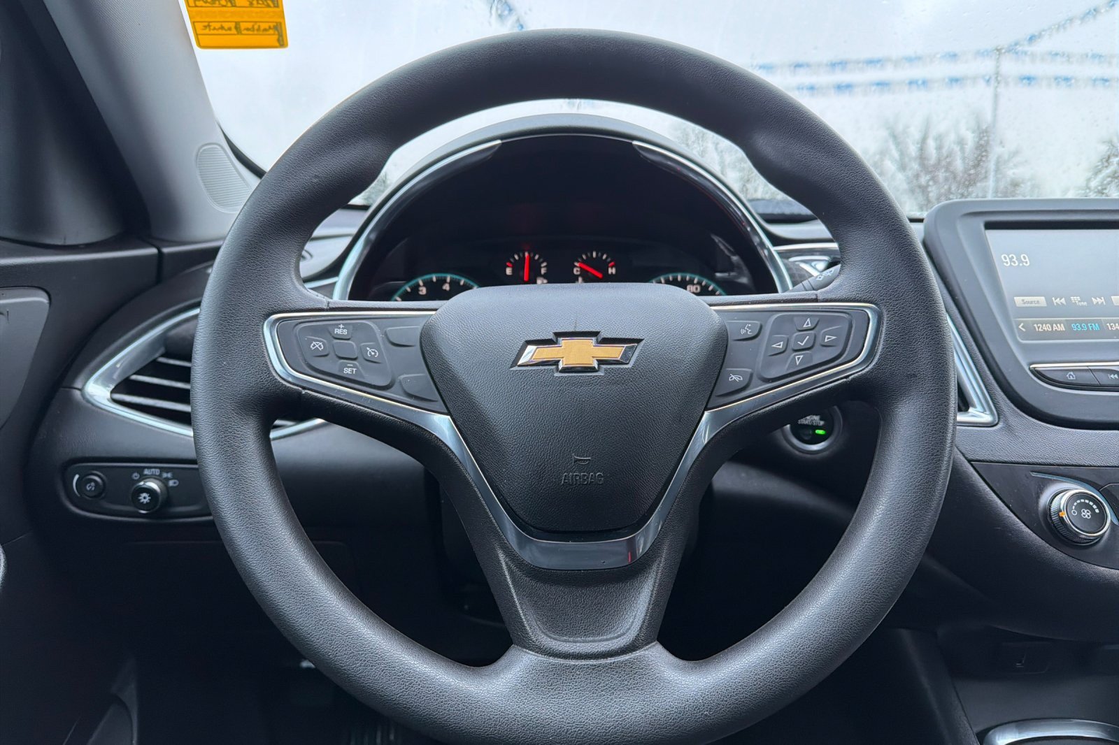 Used 2018 Chevrolet Malibu LT FWD image 19