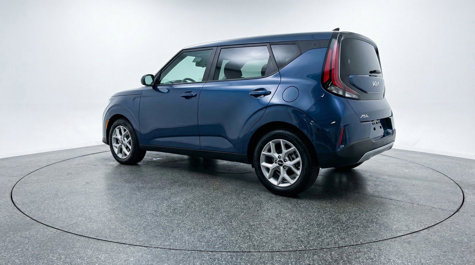 Used 2025 Kia Soul LX w/ LX Technology Package image 6