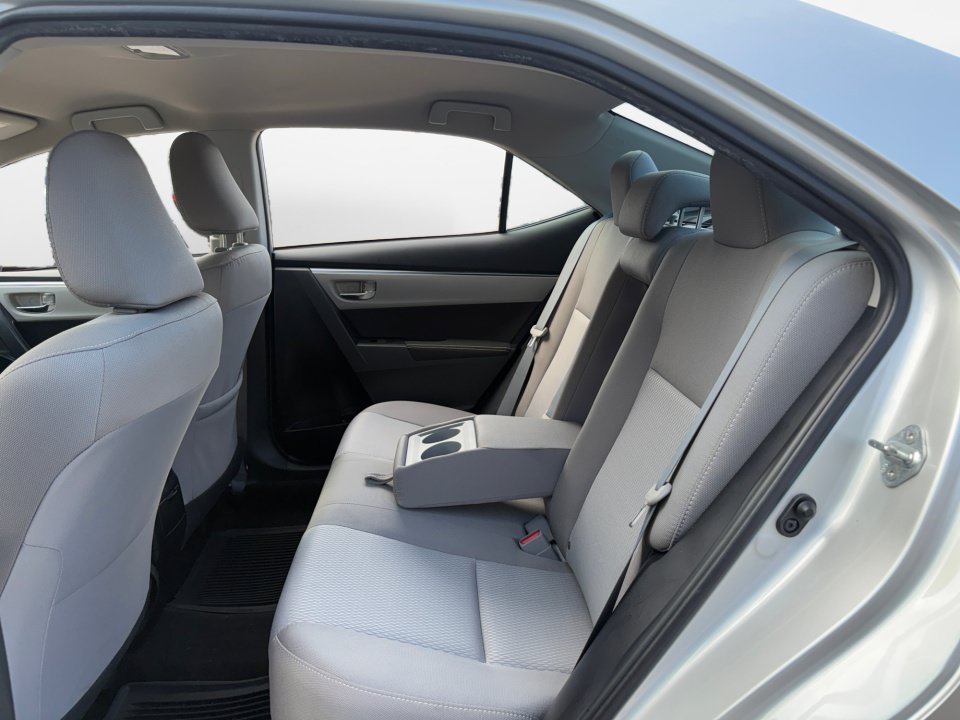 Used 2016 Toyota Corolla LE FWD image 13