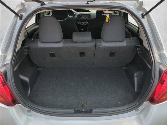 Used 2015 Toyota Yaris L FWD image 6