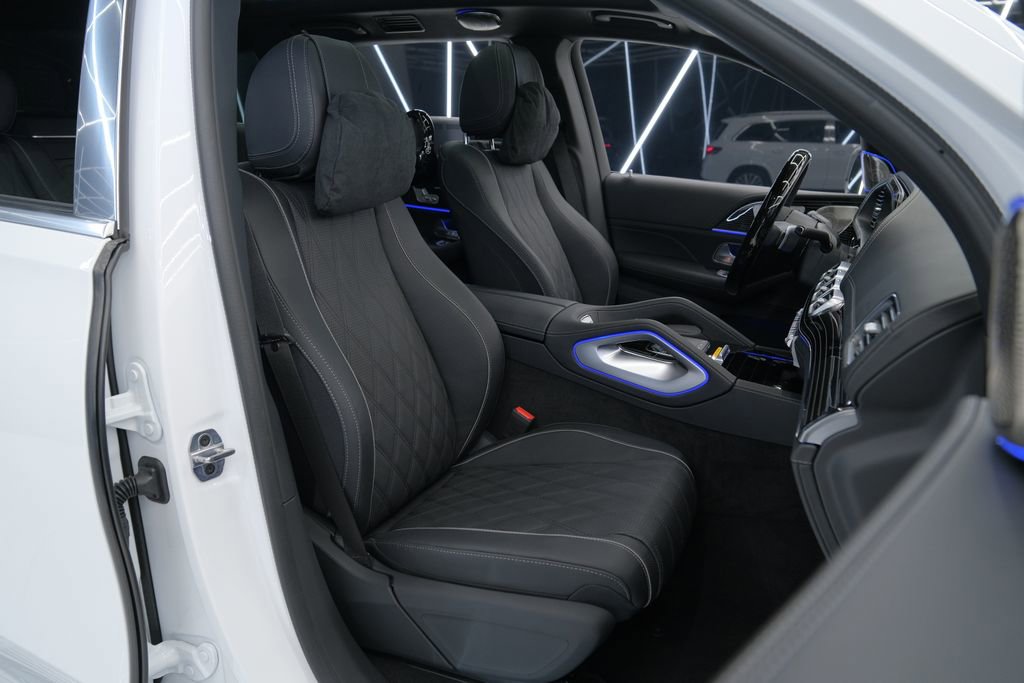 Used 2026 Mercedes-Benz Maybach GLS 600 4MATIC image 39