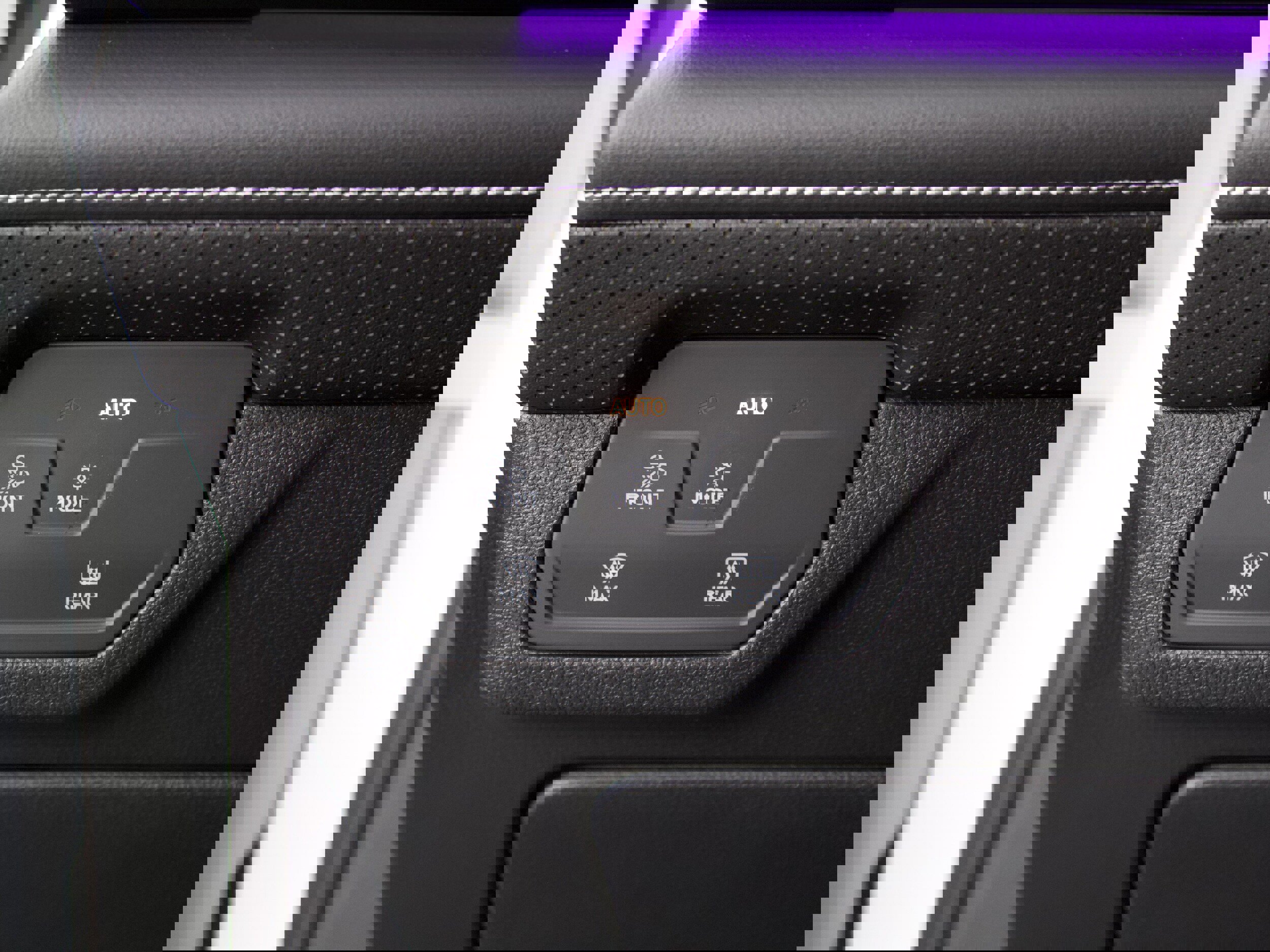 New 2025 Volkswagen Atlas SEL image 14
