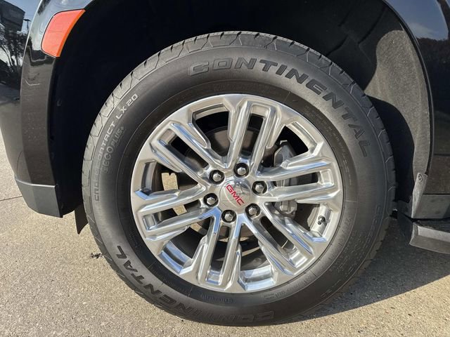 Used 2023 GMC Yukon XL SLT w/ SLT Premium Package image 9
