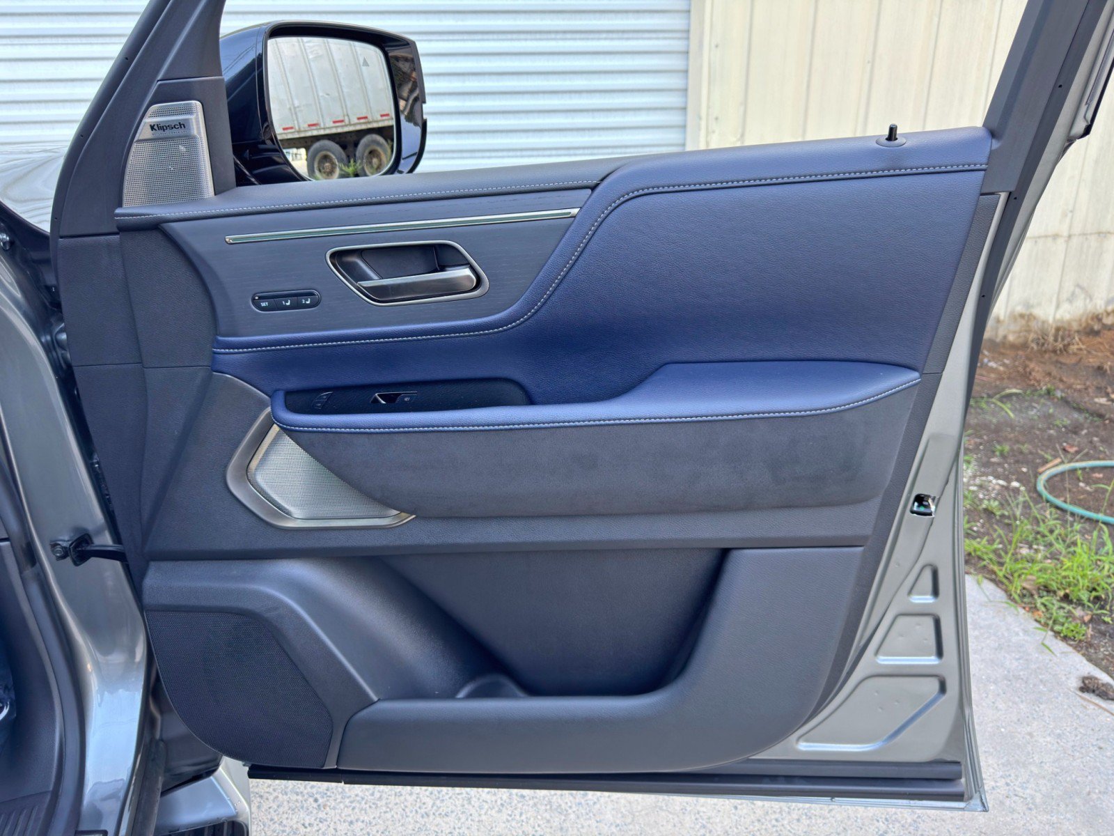 Used 2026 INFINITI QX80 4WD image 47