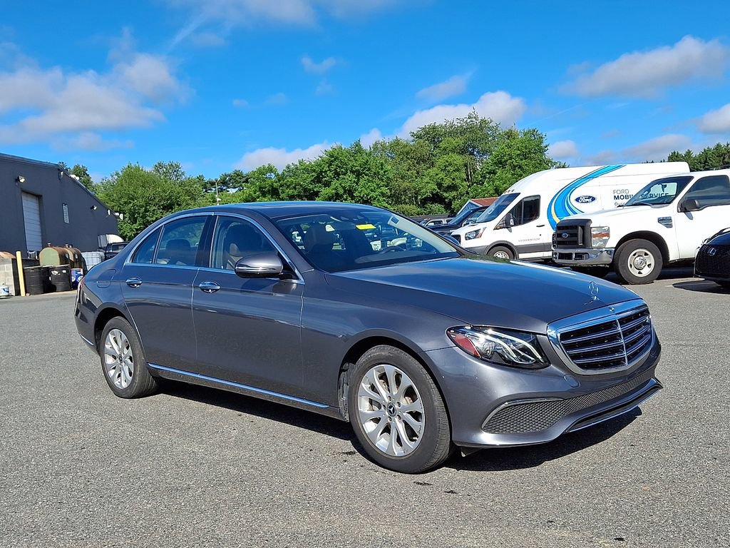 Used 2019 Mercedes-Benz E 300 4MATIC image 1