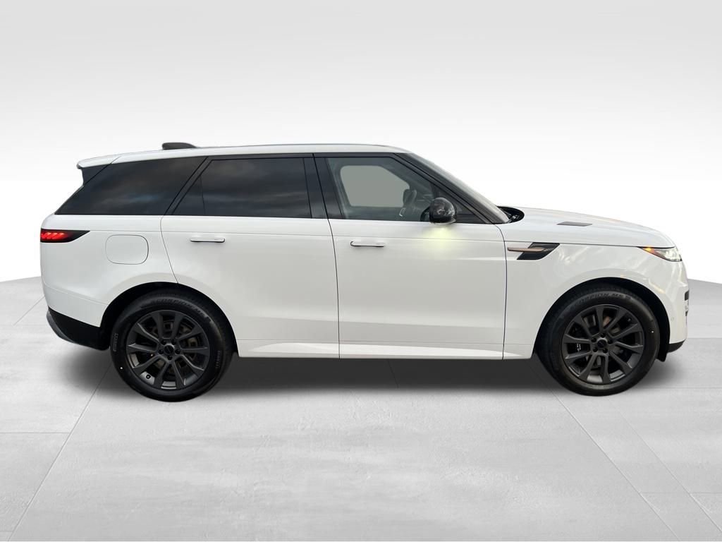 New 2026 Land Rover Range Rover Sport SE image 6