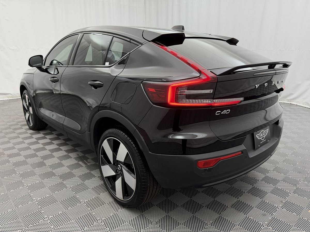 Used 2023 Volvo C40 P8 Recharge Ultimate image 6