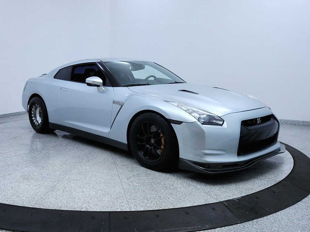Used 2010 Nissan GT-R Premium image 7