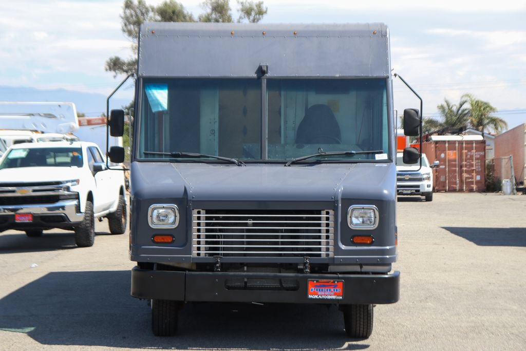 Used 2019 Ford E-450 and Econoline 450 Super Duty RWD image 4