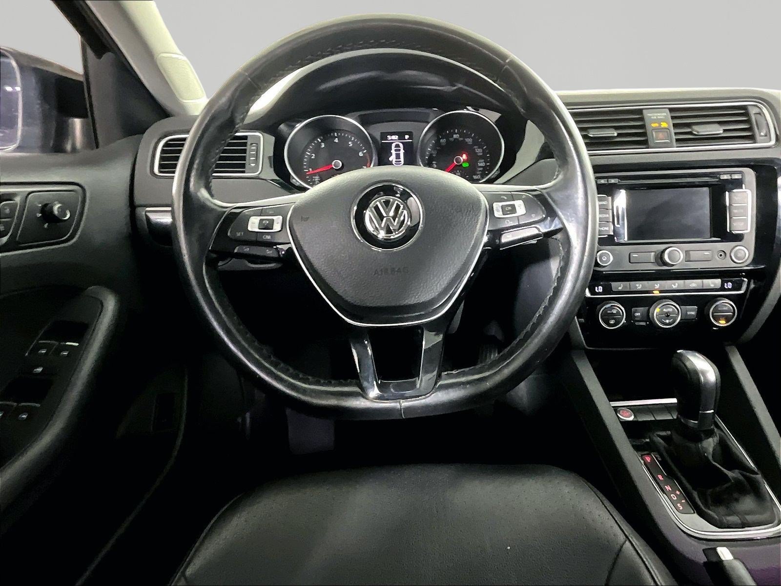 Used 2017 Volkswagen Jetta SEL FWD image 8