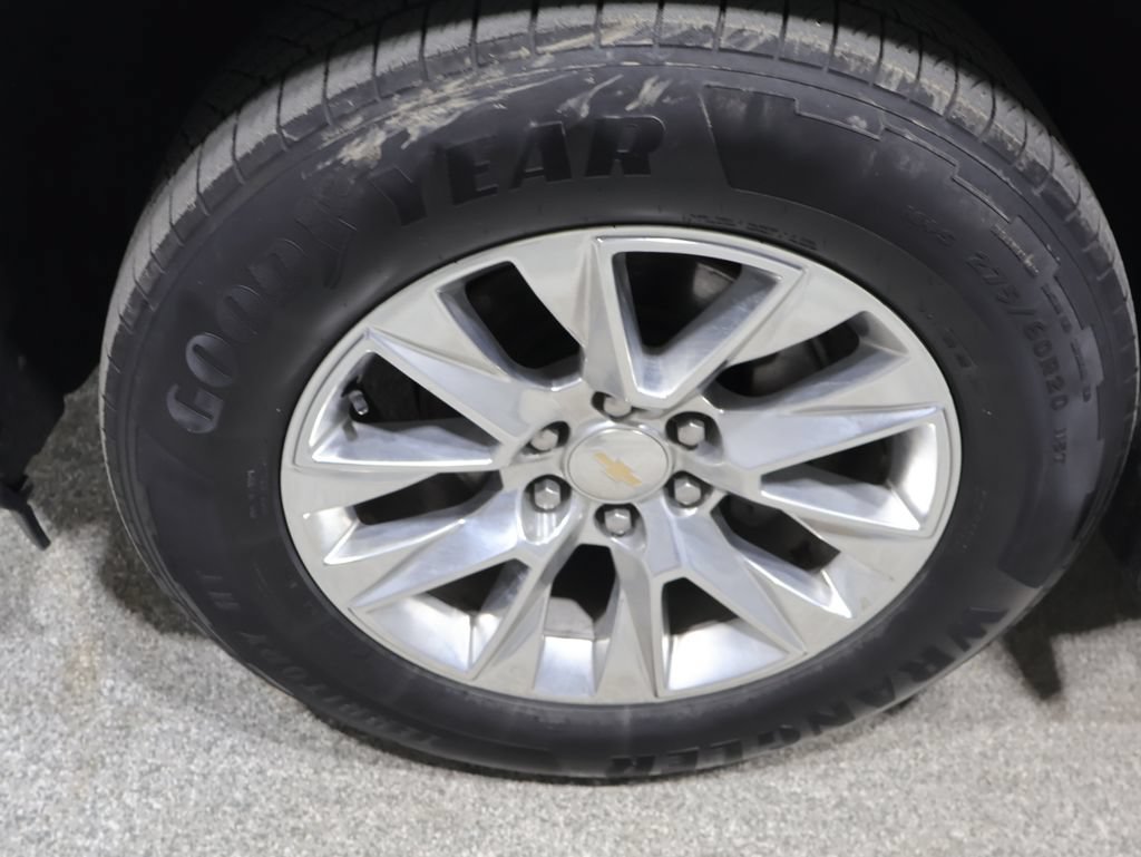 Used 2021 Chevrolet Silverado 1500 LTZ w/ Z71 Off-Road Package AWD/4WD image 8