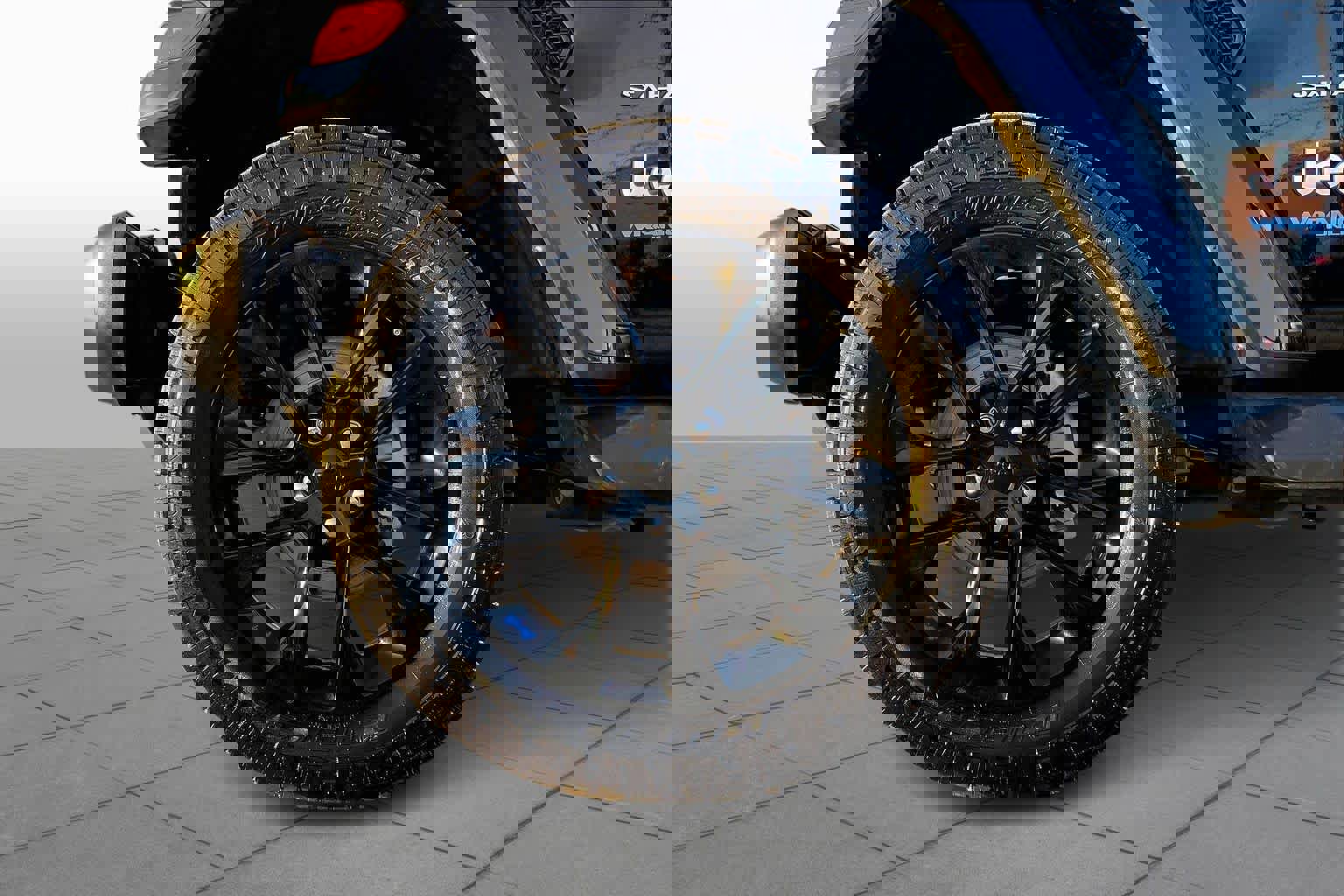 Used 2022 Jeep Wrangler Unlimited Sahara w/ Cold Weather Group image 23