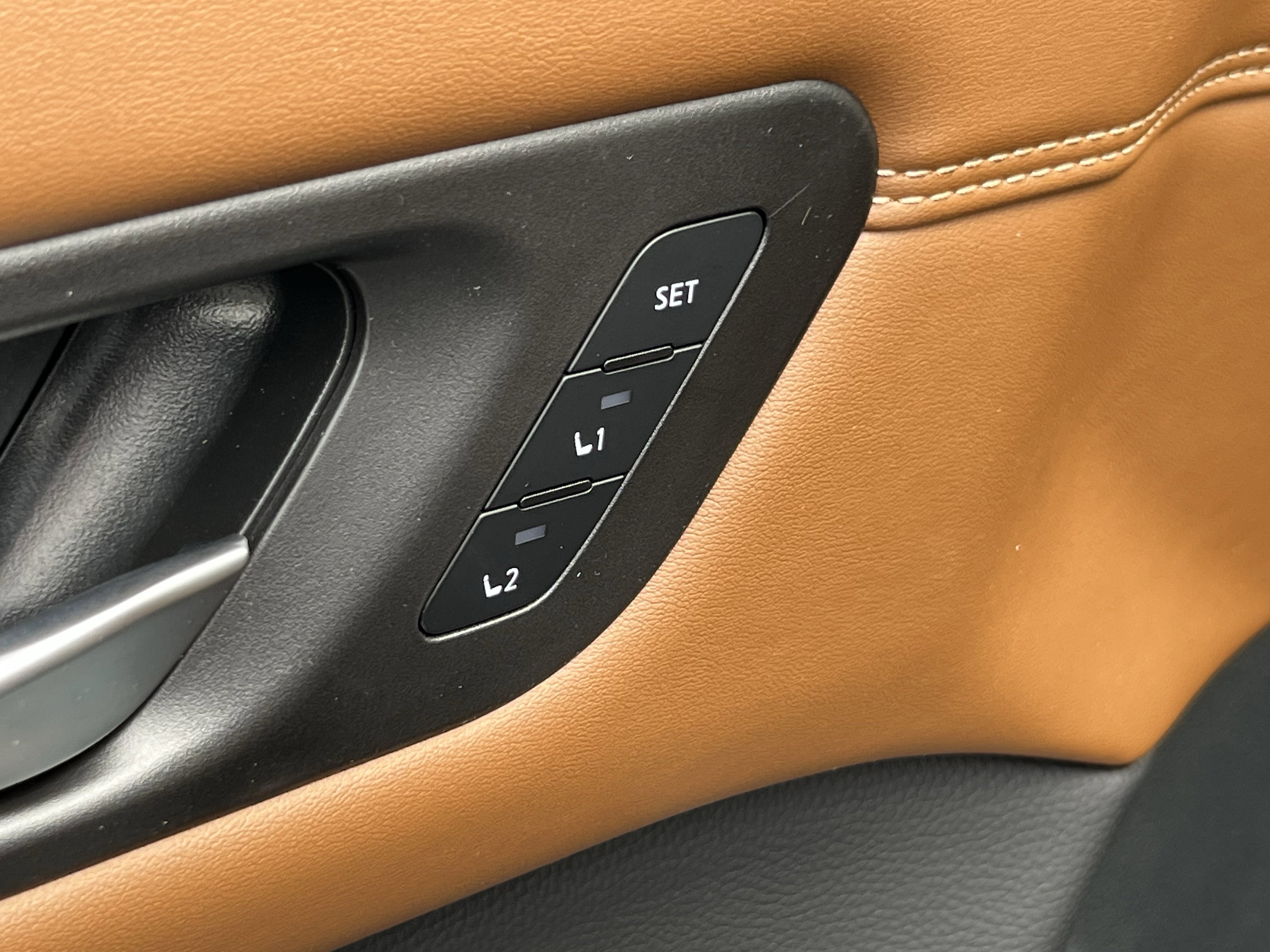 New 2026 Nissan Pathfinder Platinum AWD/4WD image 24