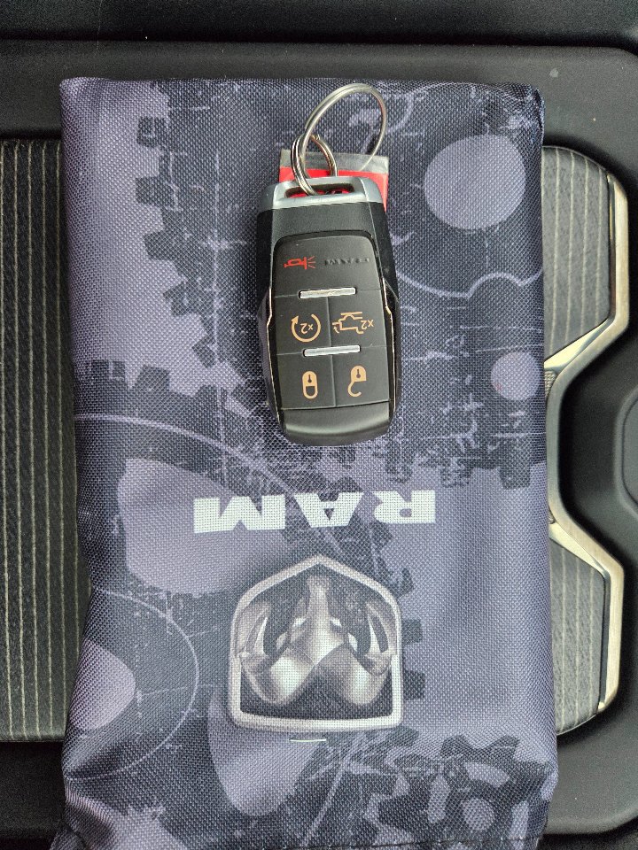 Used 2021 RAM 2500 Limited image 37