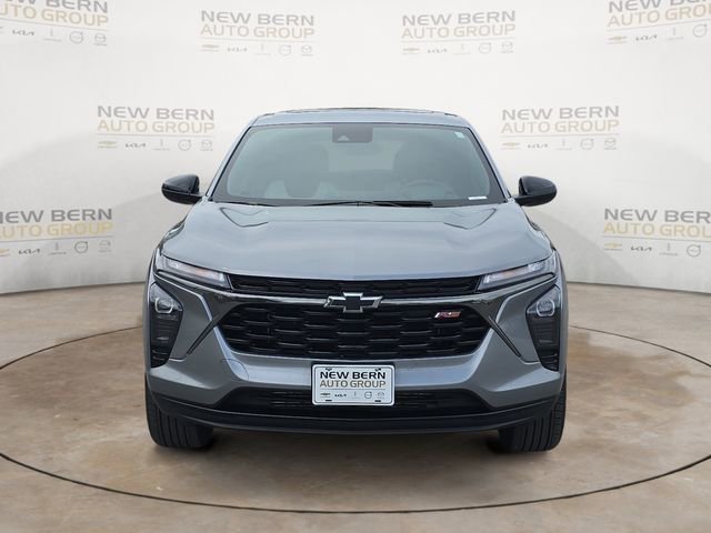 Used 2025 Chevrolet Trax RS w/ Sunroof Package image 8