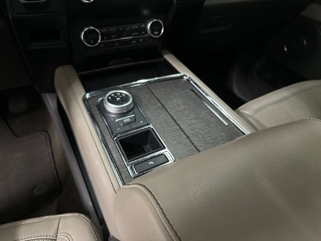 Used 2021 Ford Expedition Max Limited RWD image 38