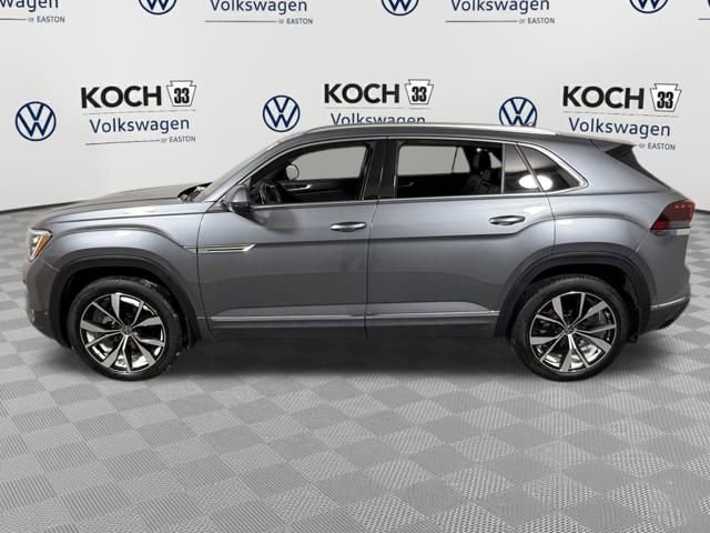 Used 2025 Volkswagen Atlas Cross Sport SEL Premium R-Line image 4