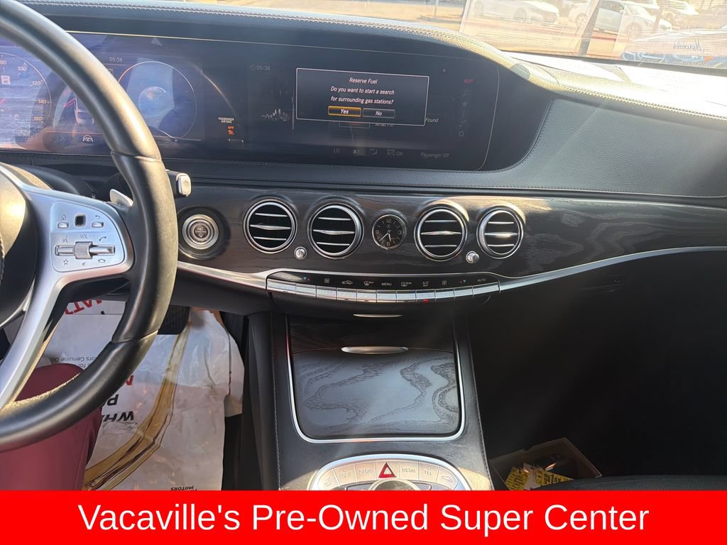 Used 2018 Mercedes-Benz S 560 Sedan image 17